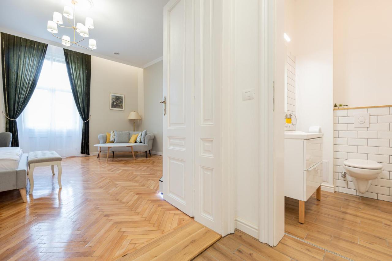 Central Park Apartments オラデア エクステリア 写真