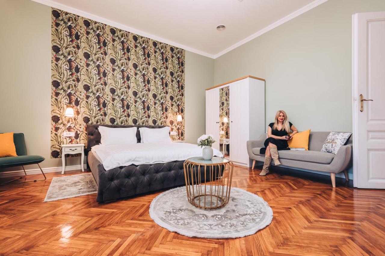 Central Park Apartments オラデア エクステリア 写真