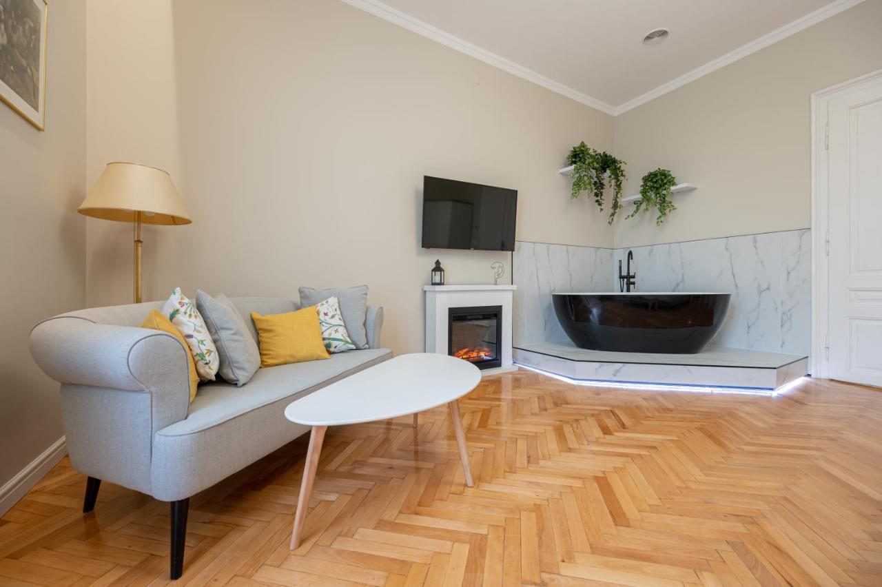 Central Park Apartments オラデア エクステリア 写真